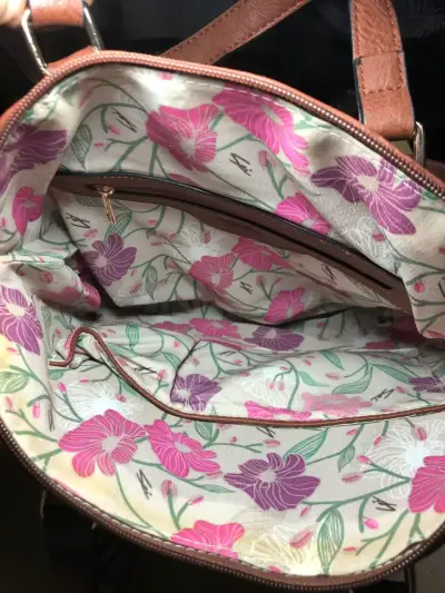 Bolso de cuero marrón con detalles azul Sei - miniatura 4