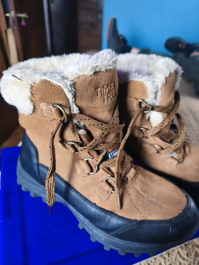 Botas de invierno para mujer Time and Tru - 2