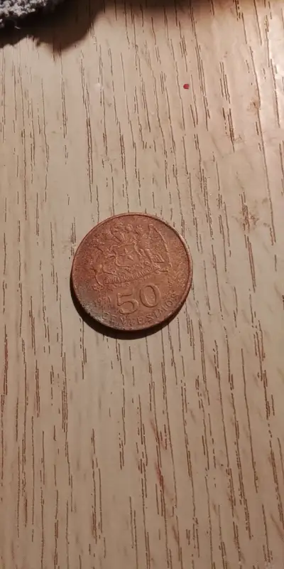 Moneda antigua chilena de colección - miniatura 2