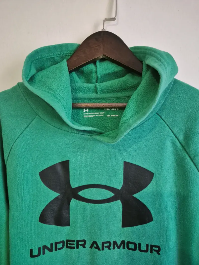 Polerón verde Under Armour para mujer - 4