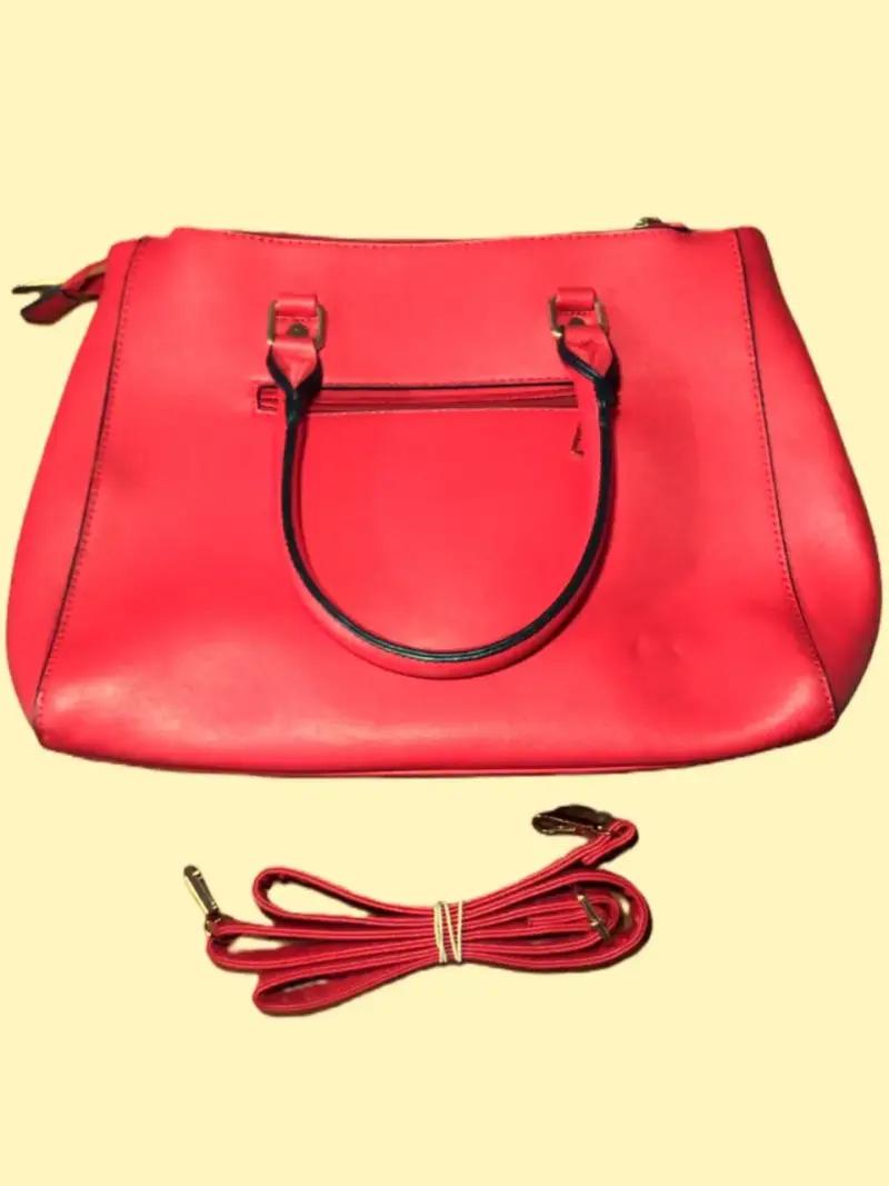 Bolso de mano rojo elegante - 2