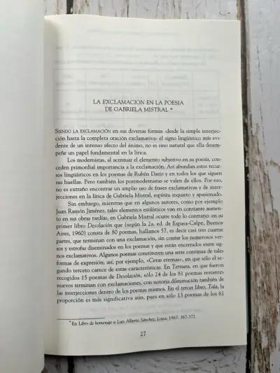 Libro 'Estudios Mistralianos de Rodolfo Oroz' - miniatura 6