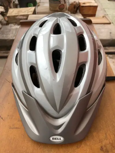 Casco de bicicleta Bell gris para adulto - miniatura 1