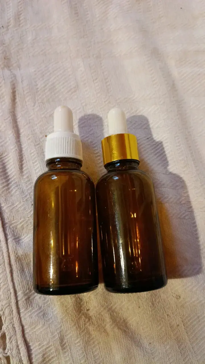 Botellas de vidrio ámbar con gotero