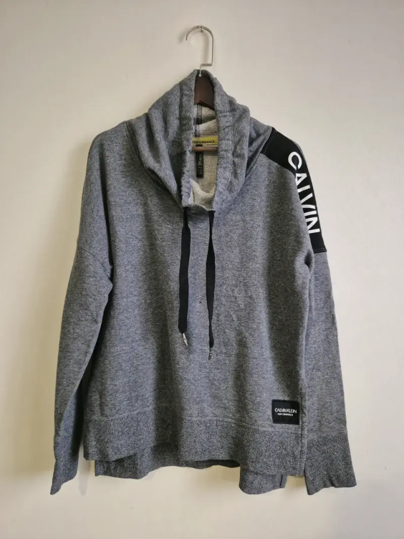 Polerón gris Calvin Klein - 3