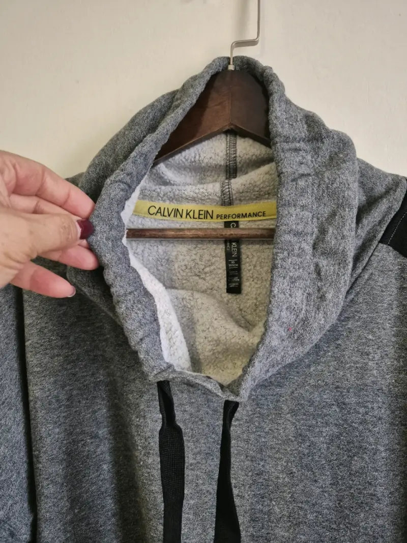 Polerón gris Calvin Klein - 4