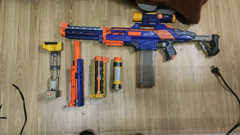 Juguete nerf lanza dardos - 2