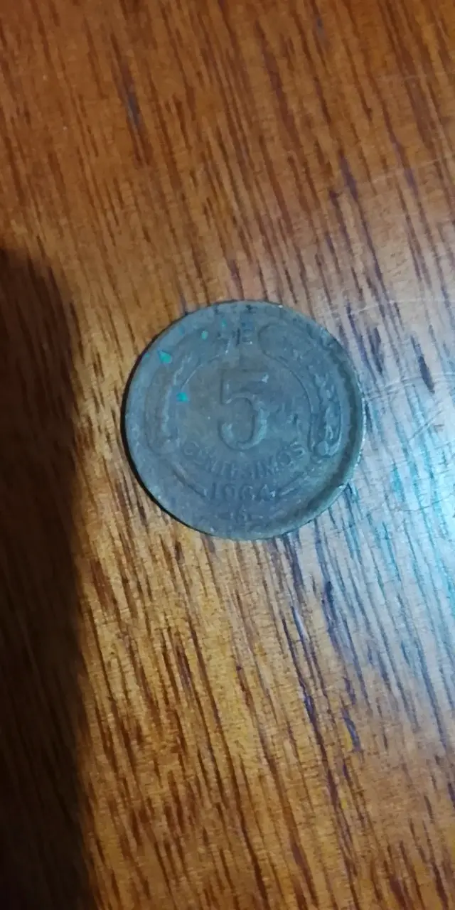 Moneda antigua de 5 centavos 1964