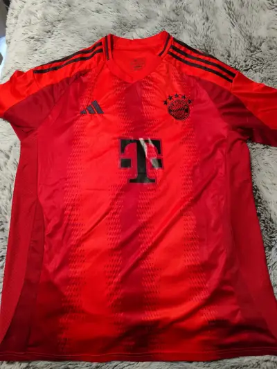 Camiseta Adidas Bayern Munich Roja Talla L - miniatura 1