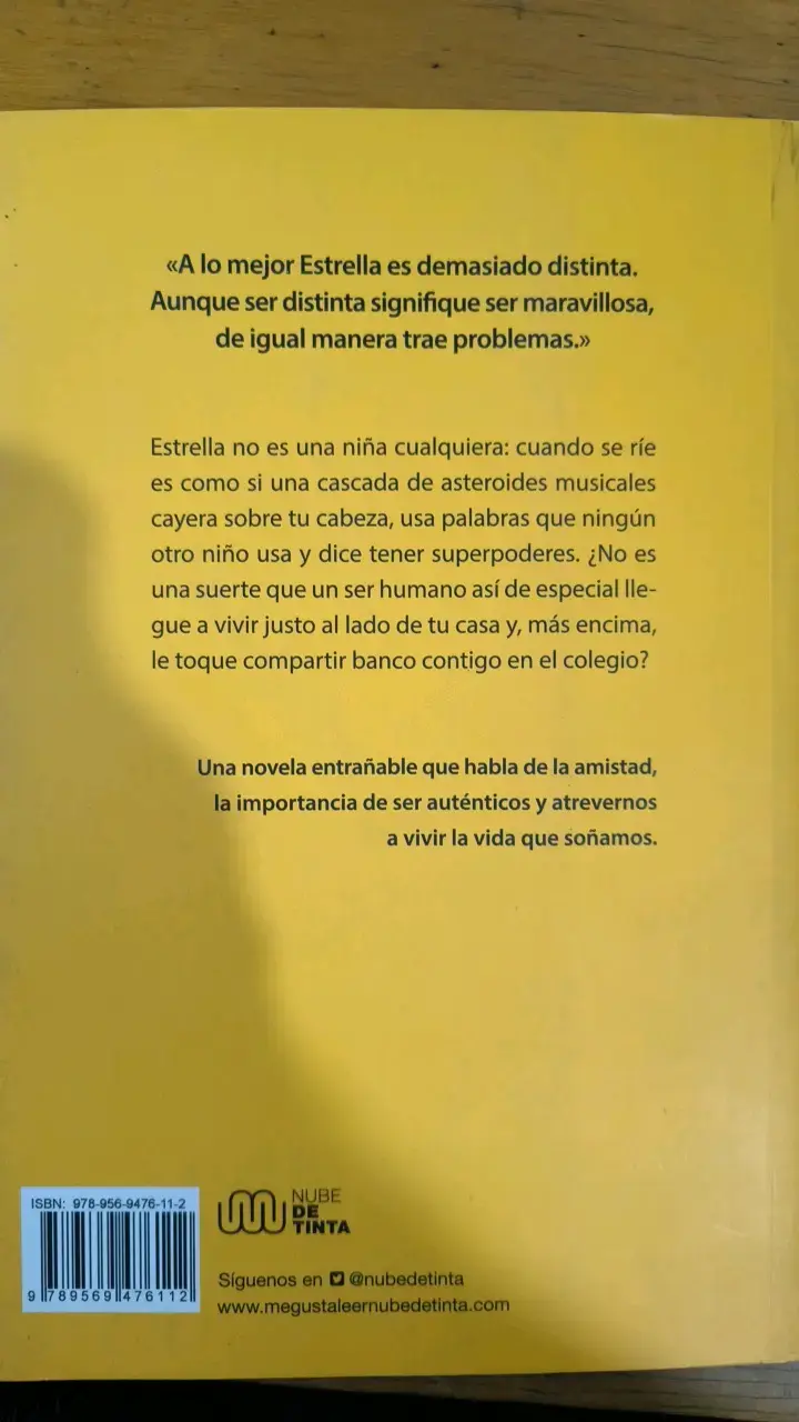 Libro 'Estrella' de Roberto Fuentes - 2