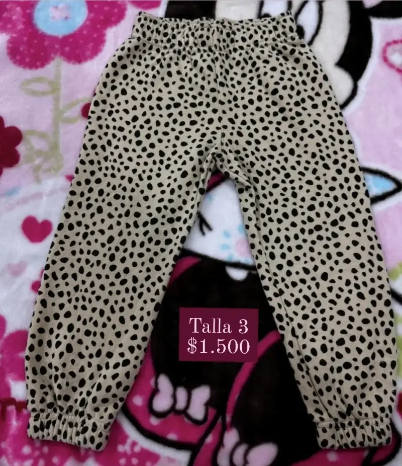 Pantalones de niña con estampado de puntos