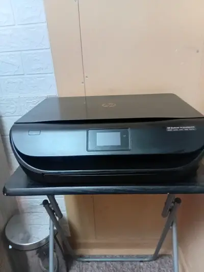 Impresora multifuncional HP DeskJet Ink Advantage 4535 - miniatura 1