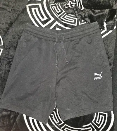 Shorts deportivos negros Puma para hombre - miniatura 1