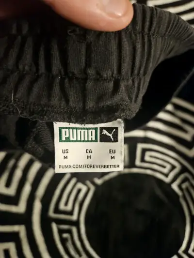 Shorts deportivos negros Puma para hombre - miniatura 2