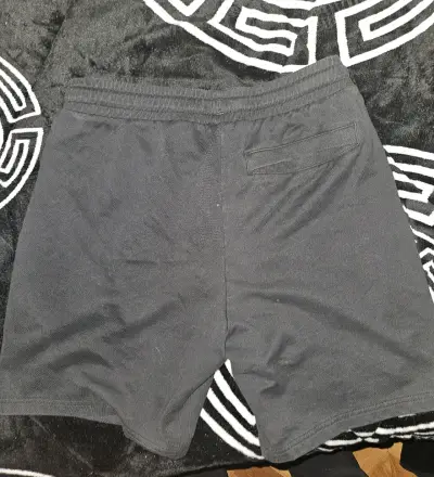 Shorts deportivos negros Puma para hombre - miniatura 3