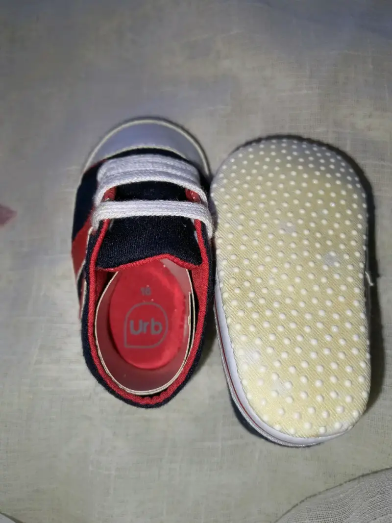 Zapatillas para bebé azul y rojo con cordones - 2