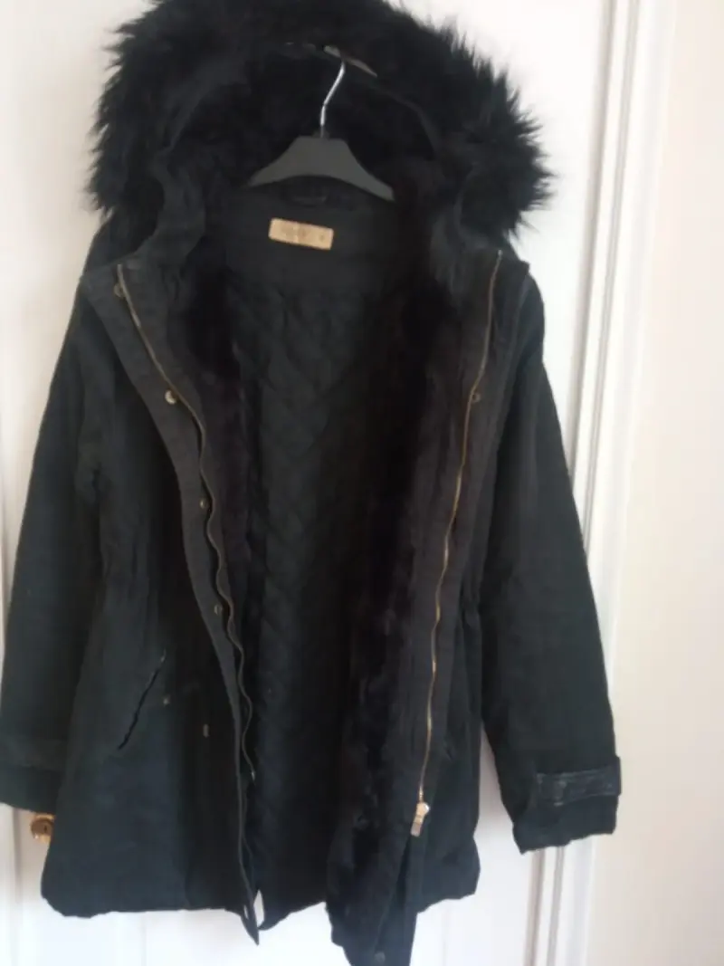 Parka negra Foster con capucha de piel desmontable - 2