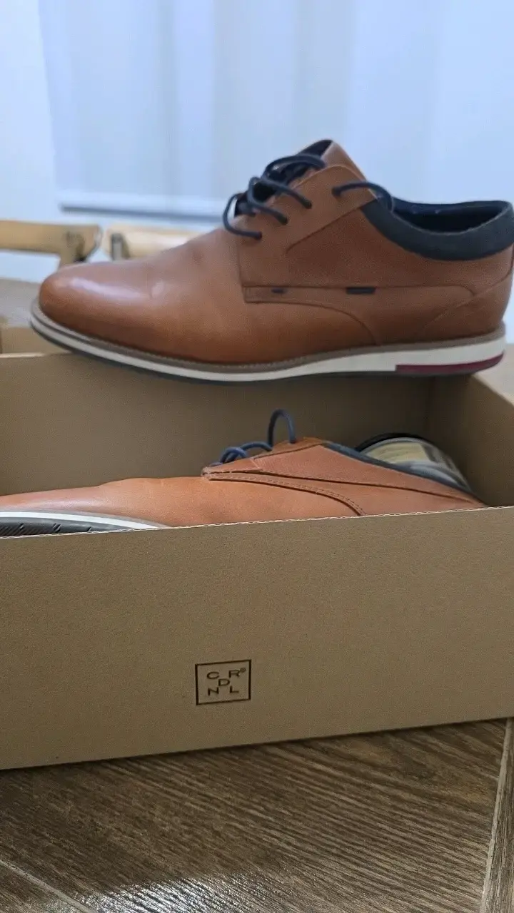 Zapatos de cuero caramelo Cardinale para hombre - 2