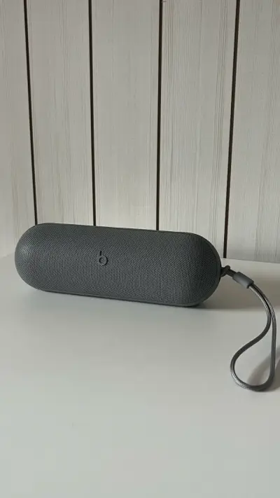 Parlante beats pill x kim kardashian - miniatura 1