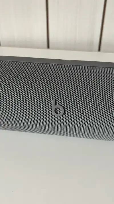 Parlante beats pill x kim kardashian - miniatura 2