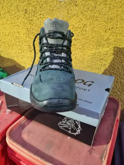 Botas de seguridad Bull Dog verde aislante - miniatura 2