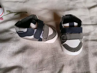 Zapatos de bebé Ficus con velcro gris y blanco - miniatura 1