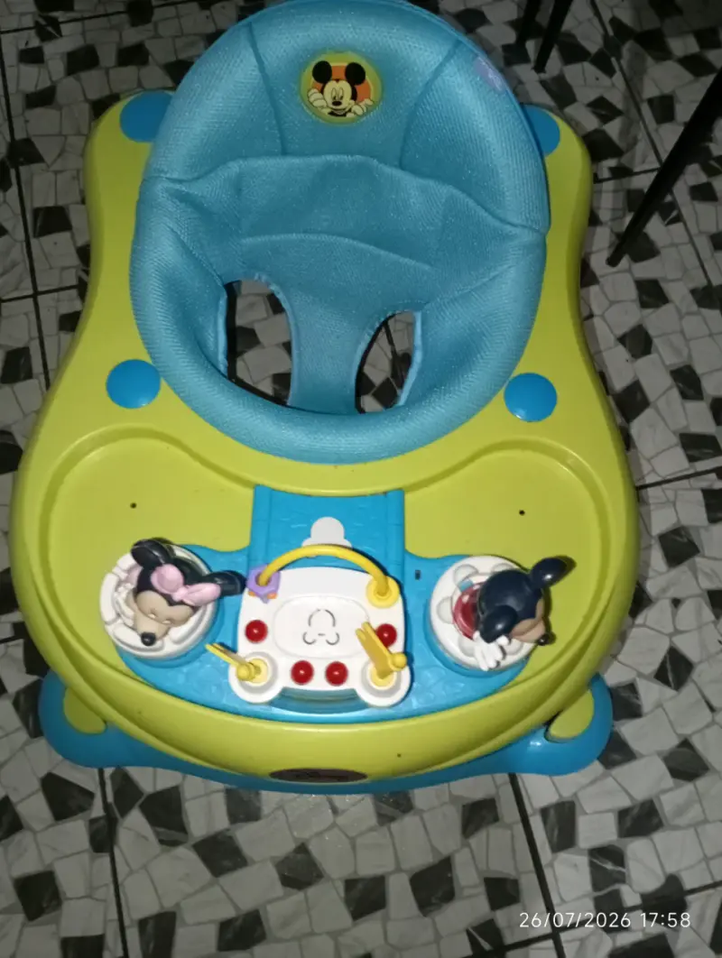 Andador Disney para bebé con juguetes interactivos - 4