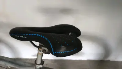 Bicicleta BMX  con diseño deportivo - miniatura 4