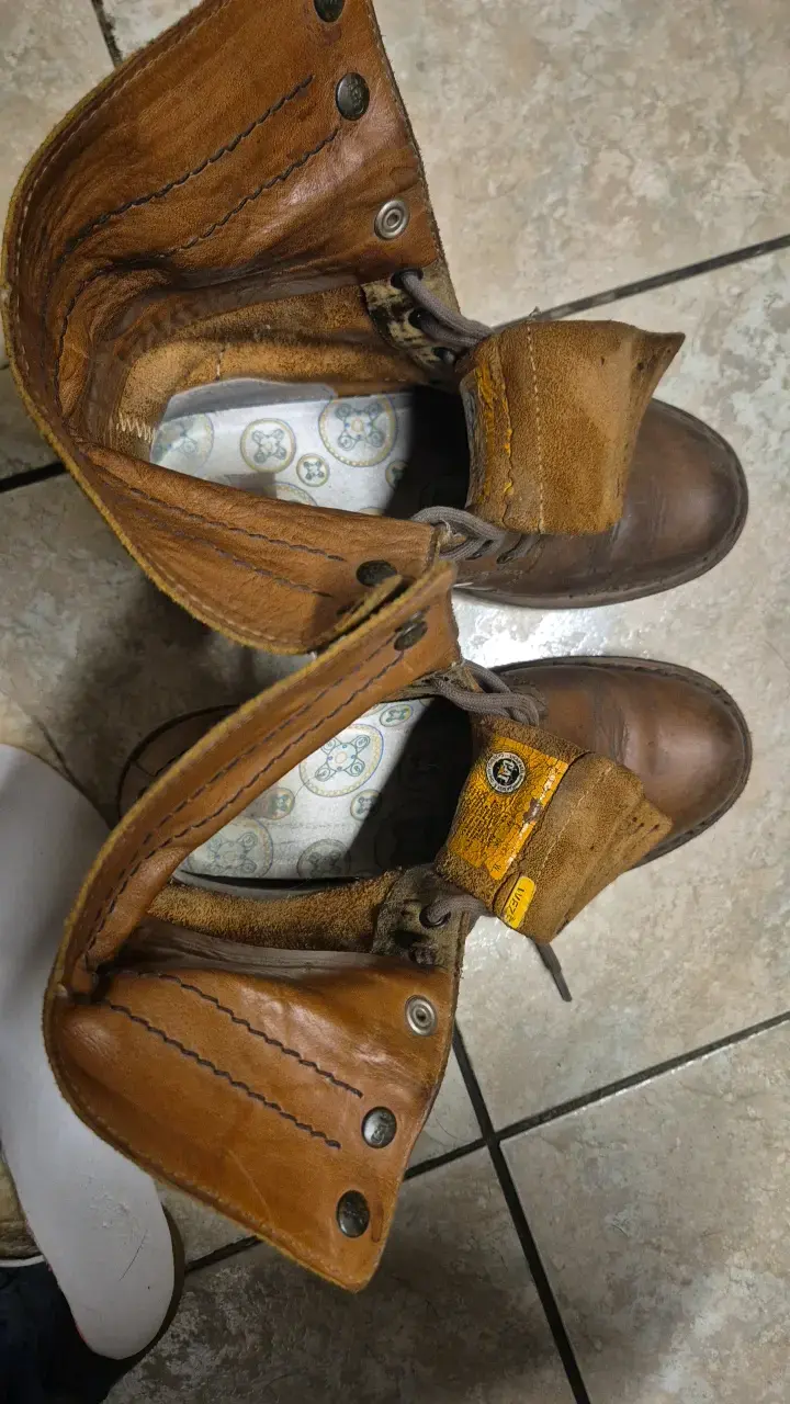 Botas de cuero café para mujer Cat - 6