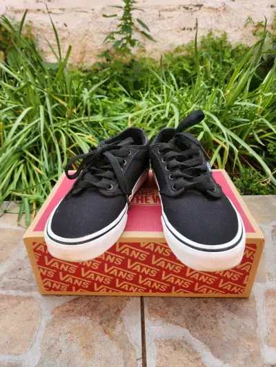Zapatillas negras Vans casuales unisex - miniatura 2