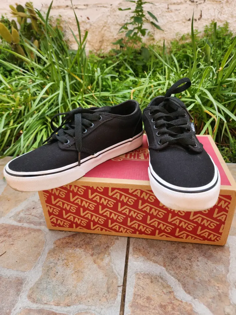 Zapatillas negras Vans casuales unisex - 3
