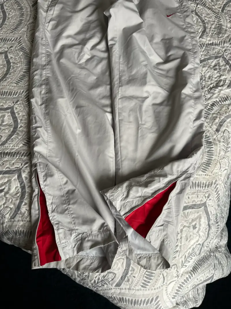 Pantalones deportivos Nike grises para hombre - 4