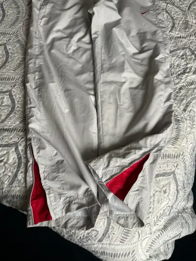 Pantalones deportivos Nike grises para hombre - miniatura 4