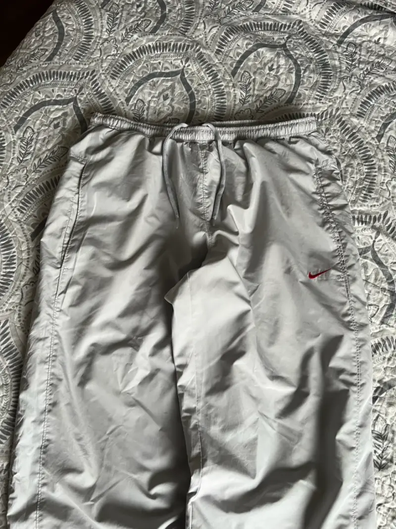 Pantalones deportivos Nike grises para hombre - 5