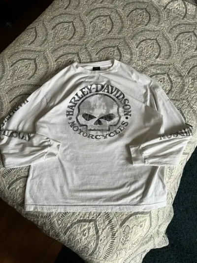 Polera Harley-Davidson blanca con diseño de calavera - miniatura 1