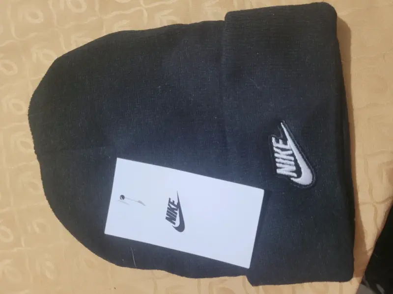 Gorro negro Nike