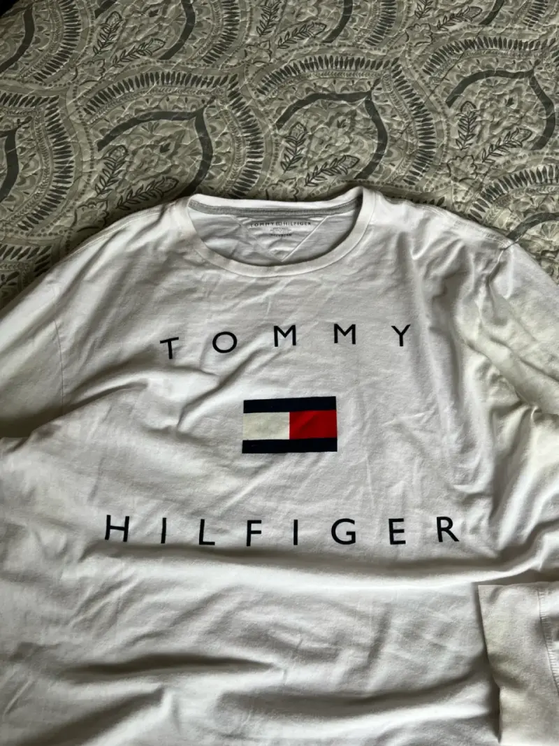 Polera Tommy Hilfiger blanca de manga larga - 3
