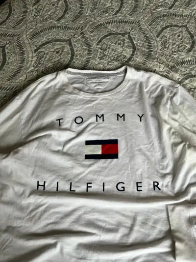 Polera Tommy Hilfiger blanca de manga larga - miniatura 3