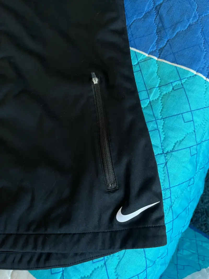 Chaleco sin mangas Nike negro para hombre - 2