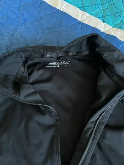 Chaleco sin mangas Nike negro para hombre - miniatura 3