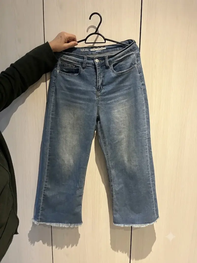 Jeans de mujer azul con corte recto Elasticado