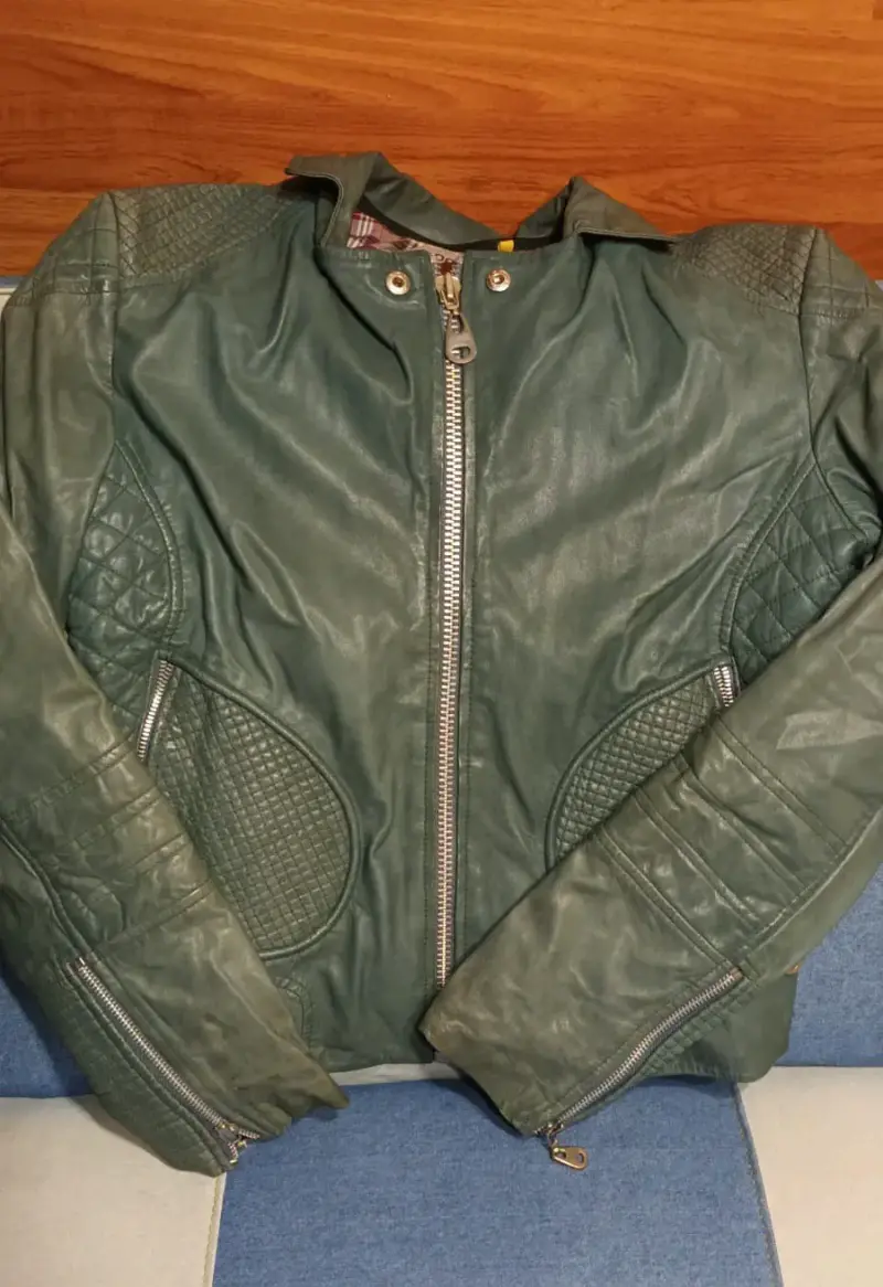 Chaqueta de cuero mujer