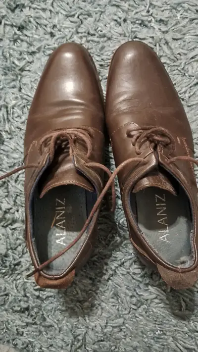 Zapatos formales de cuero marrón Alaniz - miniatura 1