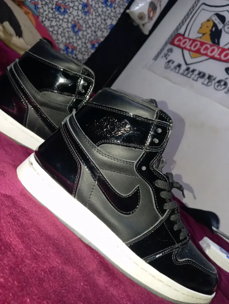 Jordan 1 x space jam - 2