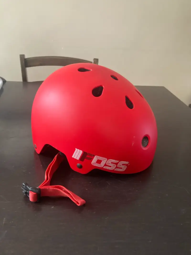 Casco de bicicleta rojo Foss