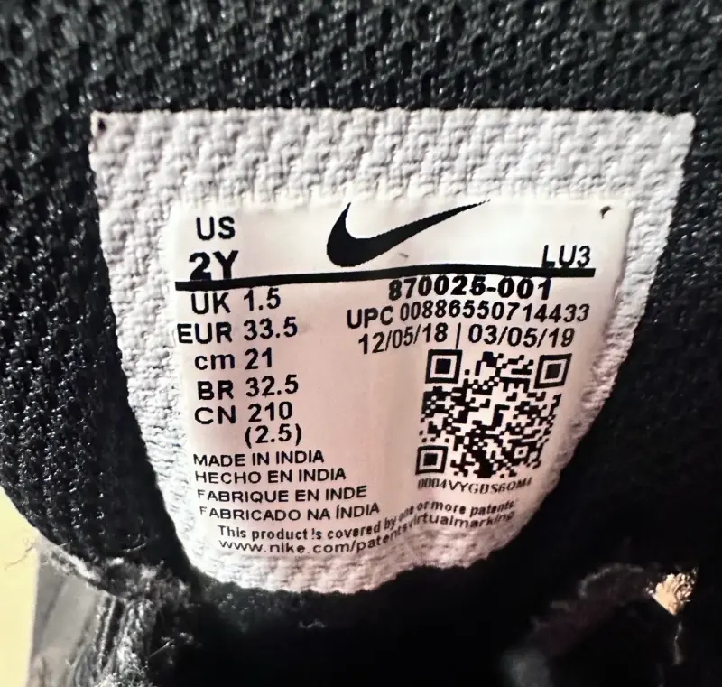 Zapatillas negras para niños Nike número 33 - 2
