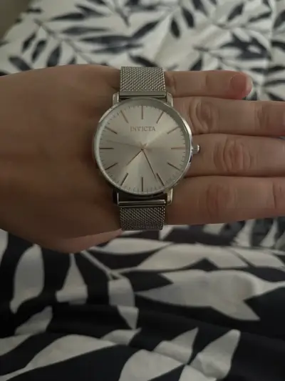 Reloj Invicta de malla metálica para hombre - miniatura 1