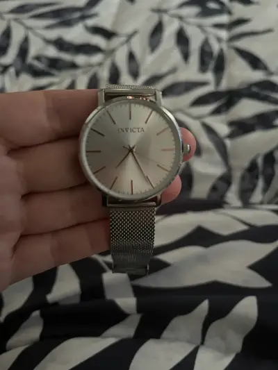 Reloj Invicta de malla metálica para hombre - miniatura 2