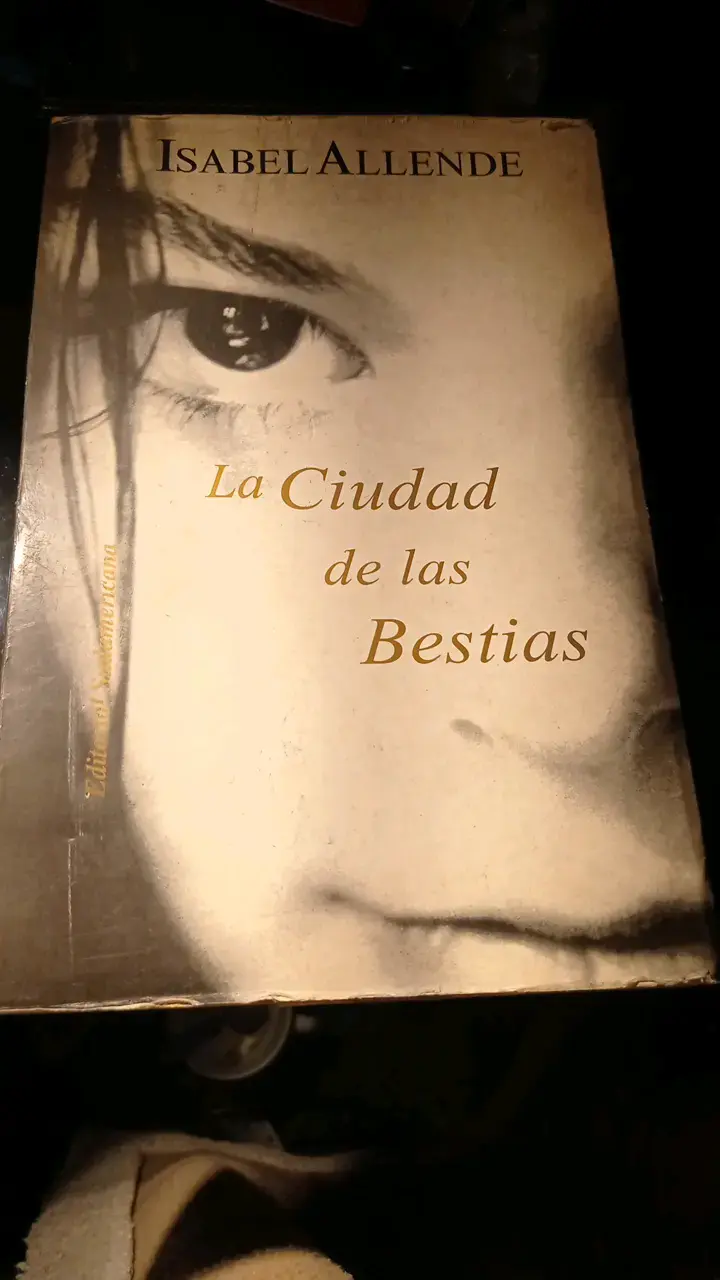Libro 'La Ciudad de las Bestias' de Isabel Allende - 1