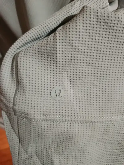 Polerón con capucha beige Lululemon talla M - miniatura 4